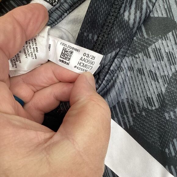 Youth Adidas New with Tag Fleece Hoodie Black/Gray/white size‎ 4 - Picture 7 of 7